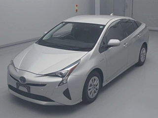 TOYOTA PRIUS 2018