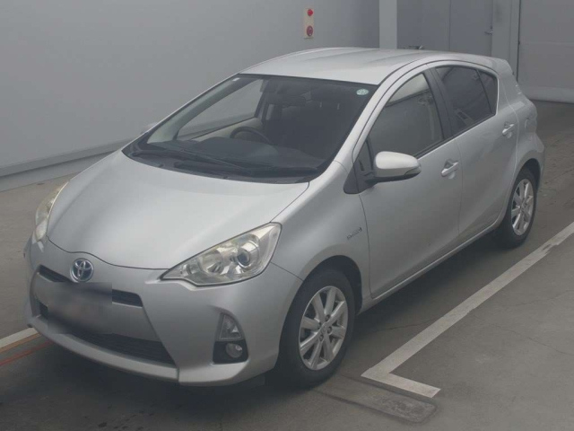 TOYOTA AQUA 2014