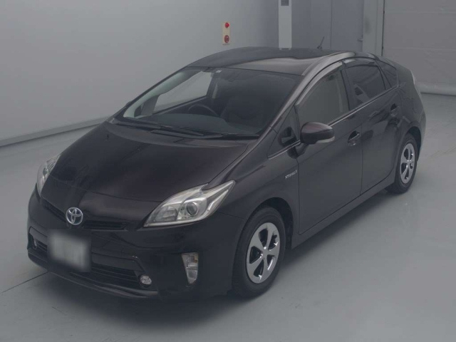 TOYOTA PRIUS 2013