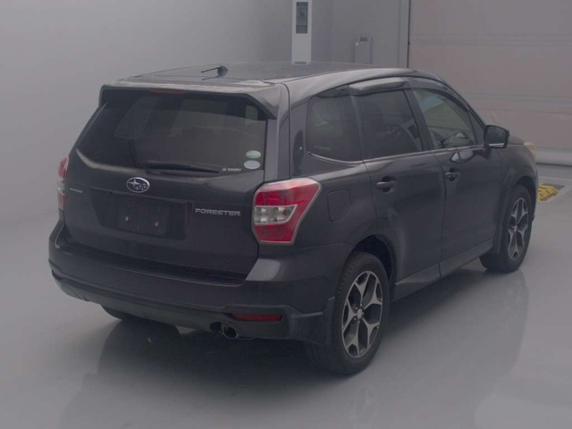 SUBARU FORESTER 2014