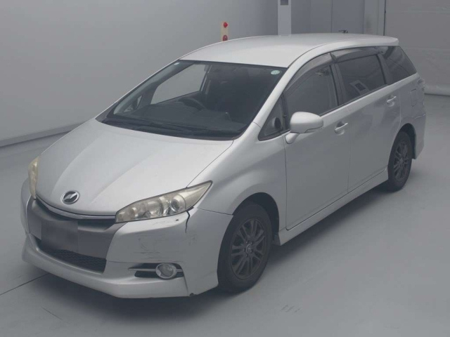 TOYOTA WISH 2012