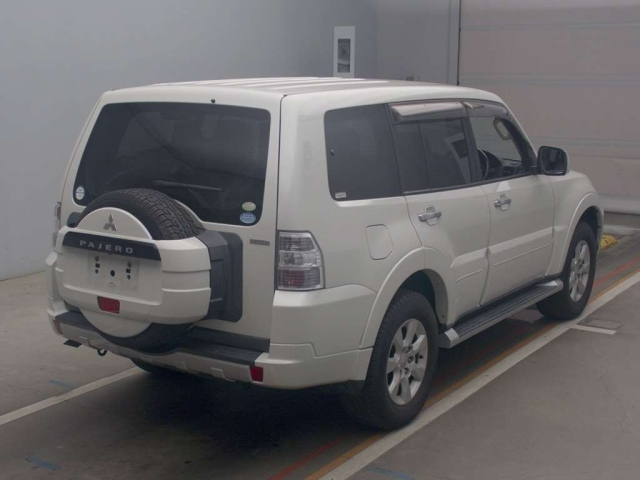 MITSUBISHI PAJERO 2010