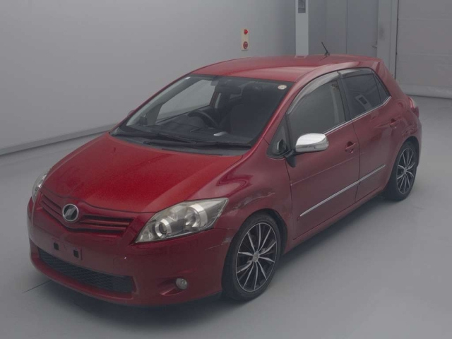 TOYOTA AURIS 2012