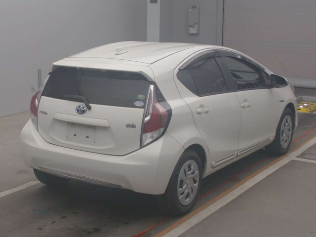 TOYOTA AQUA 2014