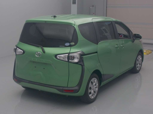 TOYOTA SIENTA 2017
