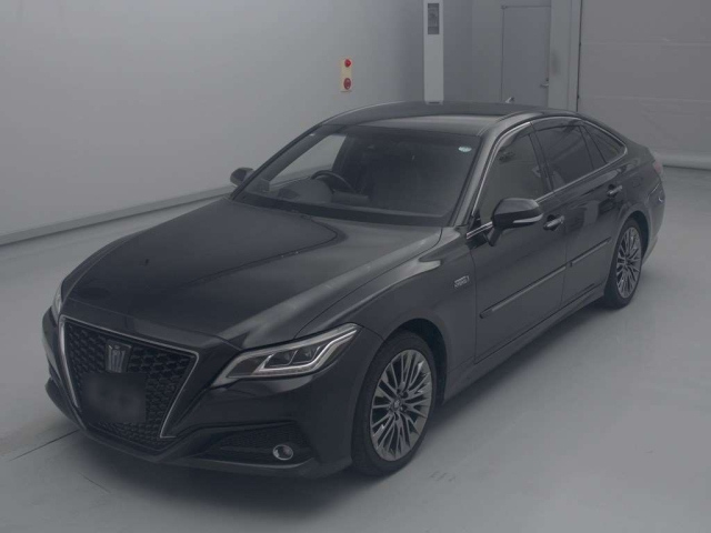TOYOTA CROWN 2018