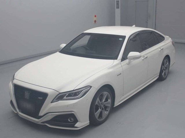 TOYOTA CROWN 2018