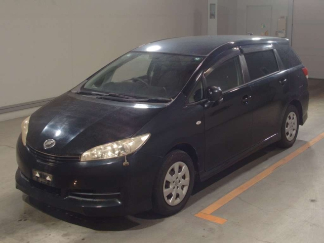 TOYOTA WISH 2010