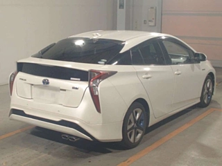 TOYOTA PRIUS 2016