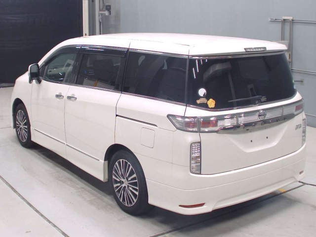 NISSAN ELGRAND 2017