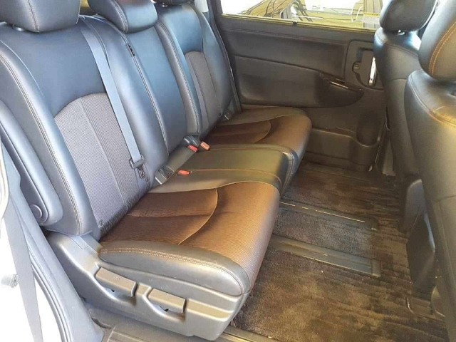 NISSAN ELGRAND 2017