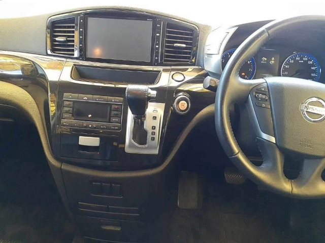 NISSAN ELGRAND 2017