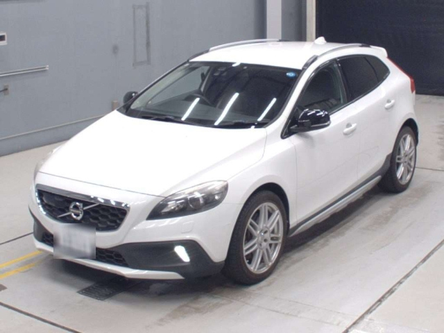 VOLVO V40 2013