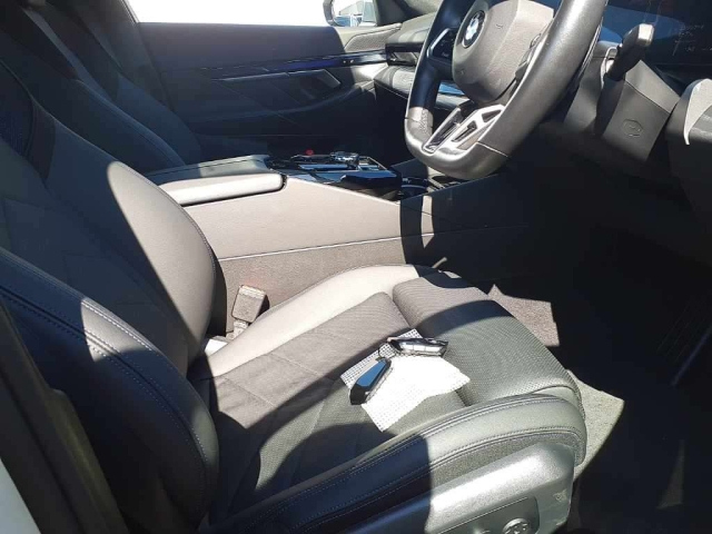 BMW 5 SERIES 2024