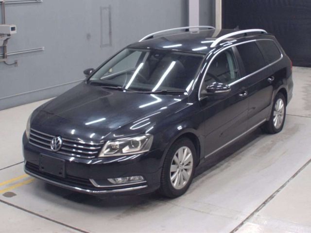 VOLKSWAGEN PASSAT VARIANT 2013