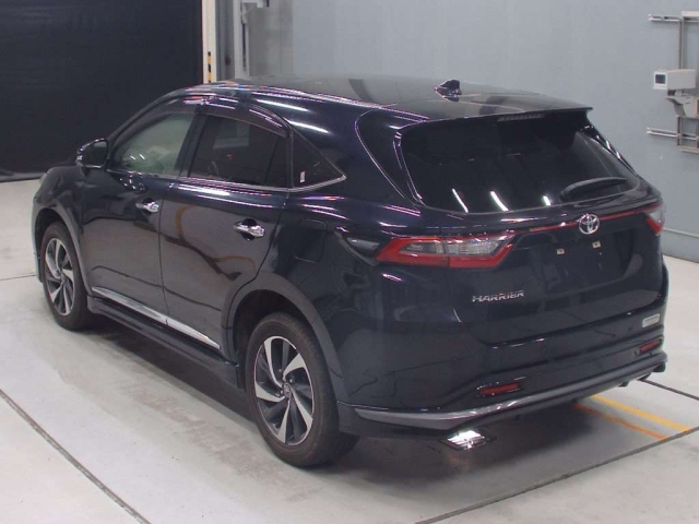TOYOTA HARRIER 2017