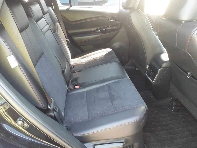 TOYOTA HARRIER 2017