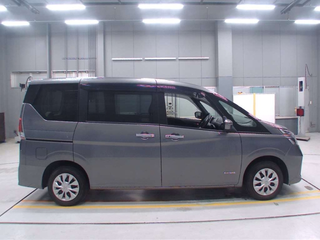 NISSAN SERENA 2020