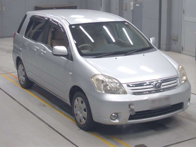 TOYOTA RAUM 2008