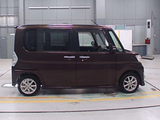 DAIHATSU TANTO 2014