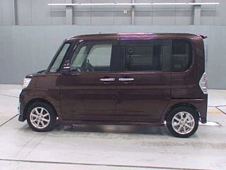 DAIHATSU TANTO 2014