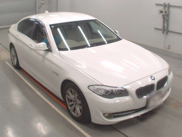 BMW 5 SERIES 2010