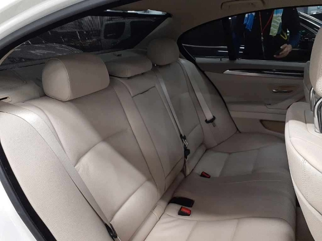 BMW 5 SERIES 2010