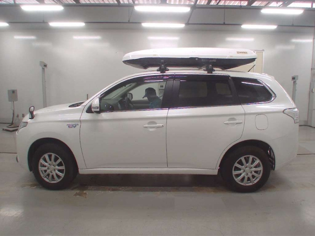 MITSUBISHI OUTLANDER PHEV 2014