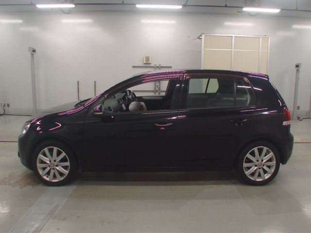VOLKSWAGEN GOLF 2011