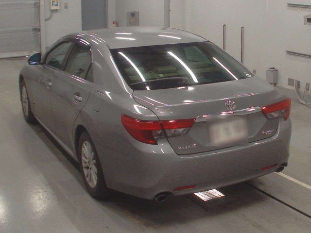 TOYOTA MARK X 2012