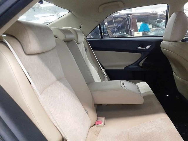 TOYOTA MARK X 2012