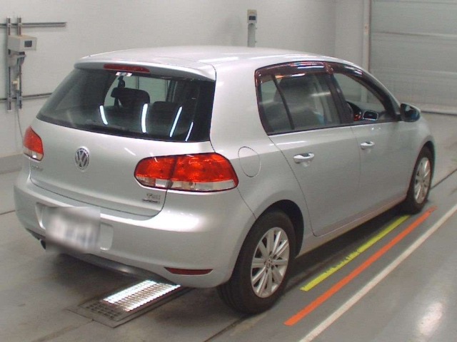 VOLKSWAGEN GOLF 2012