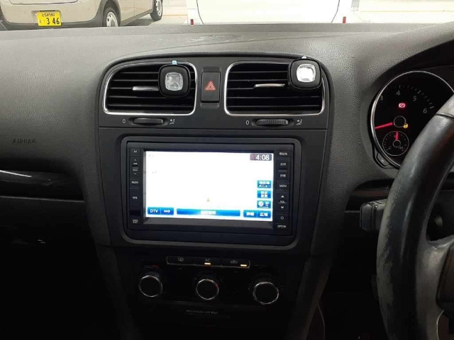 VOLKSWAGEN GOLF 2012