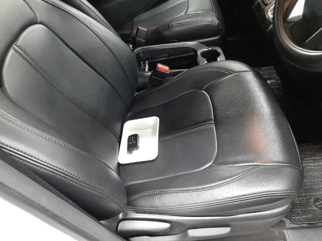 TOYOTA ALPHARD 2016