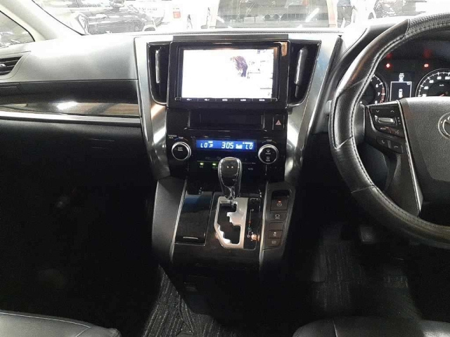 TOYOTA ALPHARD 2016