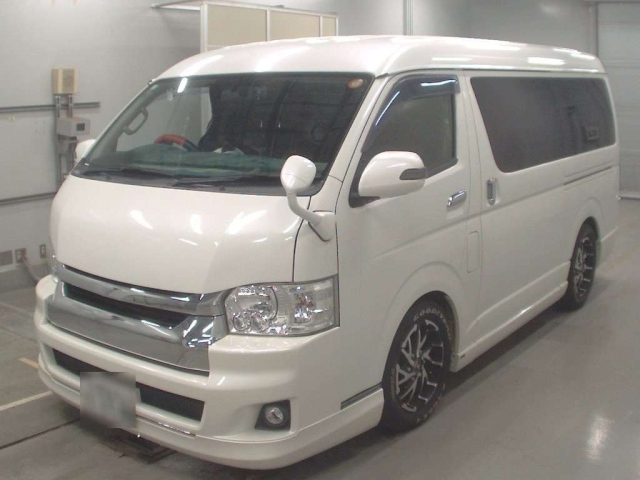TOYOTA HIACE 2017
