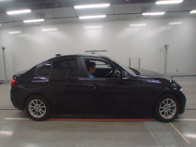 BMW 3 SERIES 2016