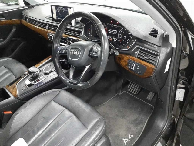 AUDI A4 2016