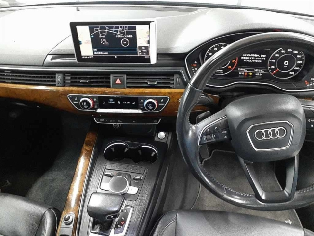 AUDI A4 2016