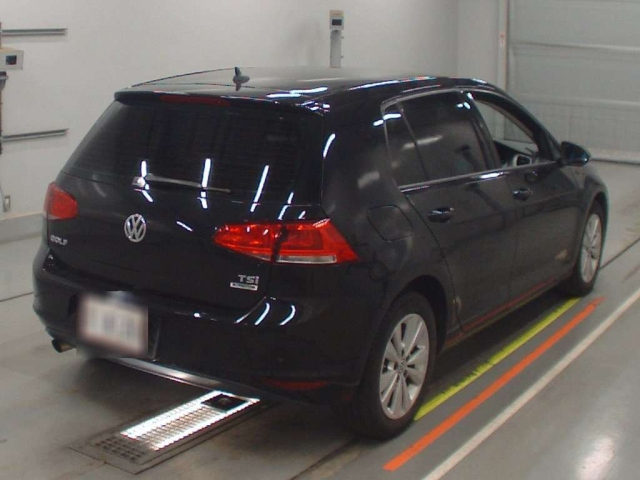 VOLKSWAGEN GOLF 2015
