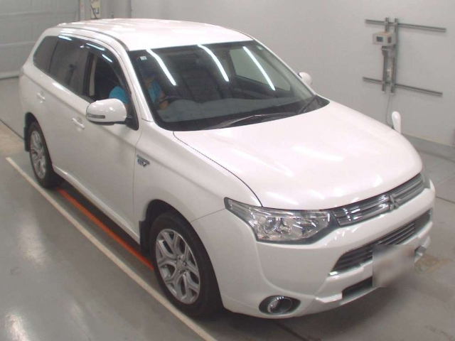 MITSUBISHI OUTLANDER PHEV 2014