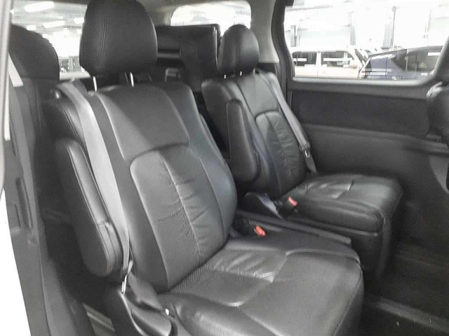 TOYOTA VELLFIRE 2008