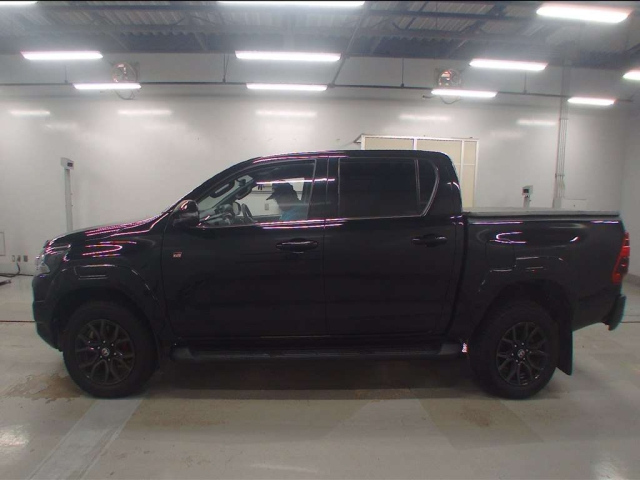 TOYOTA HILUX 2022