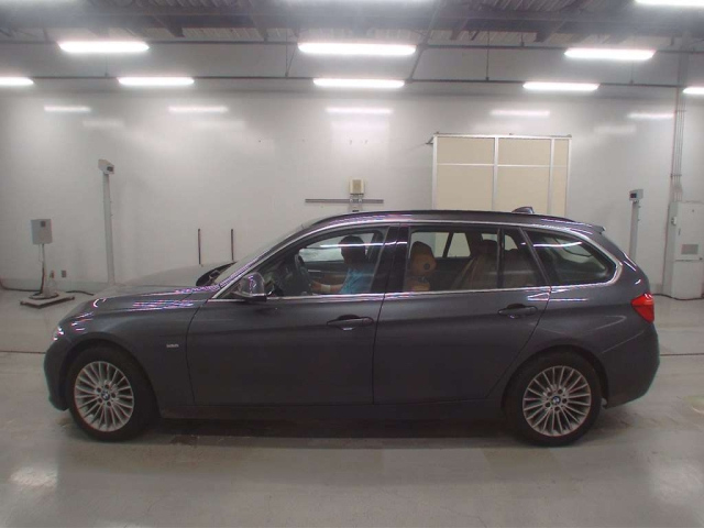 BMW 3 SERIES 2018