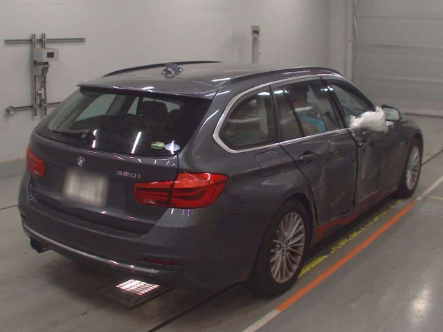 BMW 3 SERIES 2018