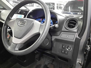 DAIHATSU MOVE 2013