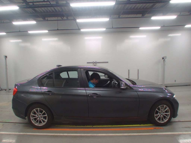BMW 3 SERIES 2012