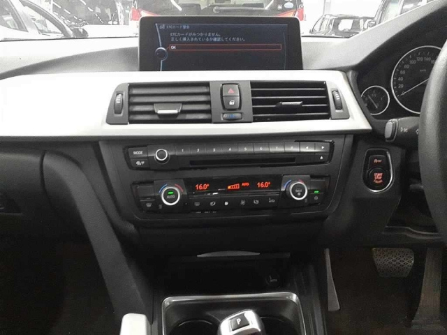 BMW 3 SERIES 2012