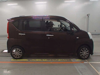 DAIHATSU MOVE 2016