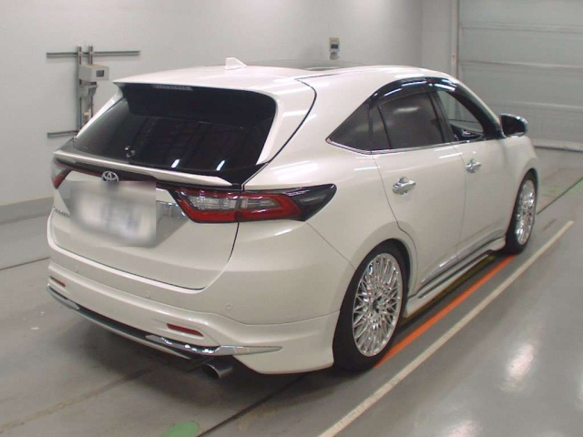 TOYOTA HARRIER 2017